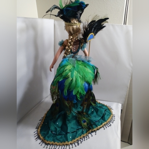 PARADISE Galleries Treasury Collection Dancing Doll - Picture 2 of 4